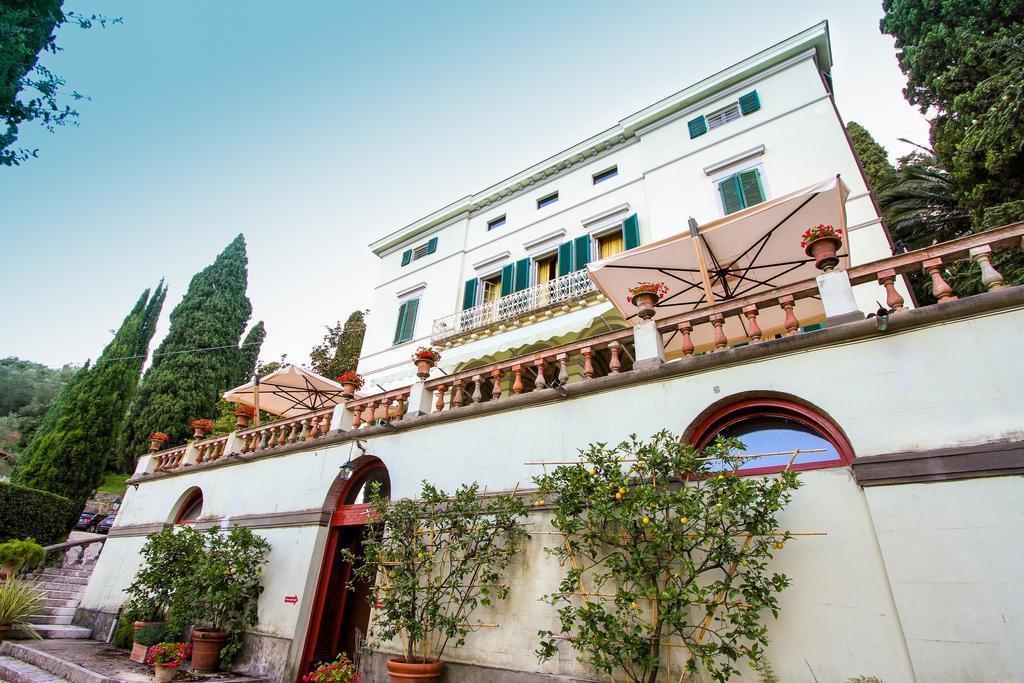 Villa Alta - Residenza D'Epoca Con Piscina 圣朱利亚诺-泰尔梅 外观 照片
