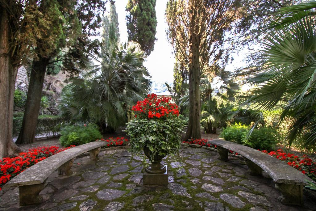 Villa Alta - Residenza D'Epoca Con Piscina 圣朱利亚诺-泰尔梅 外观 照片